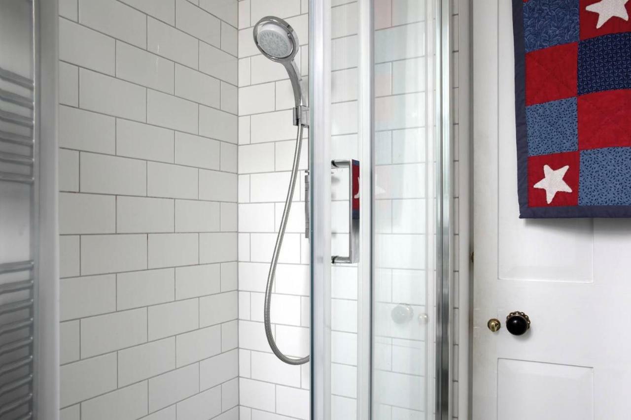 5 Star Beautiful & Vintage, Spacious Apt In Chic Location! Edinburgh Exterior photo