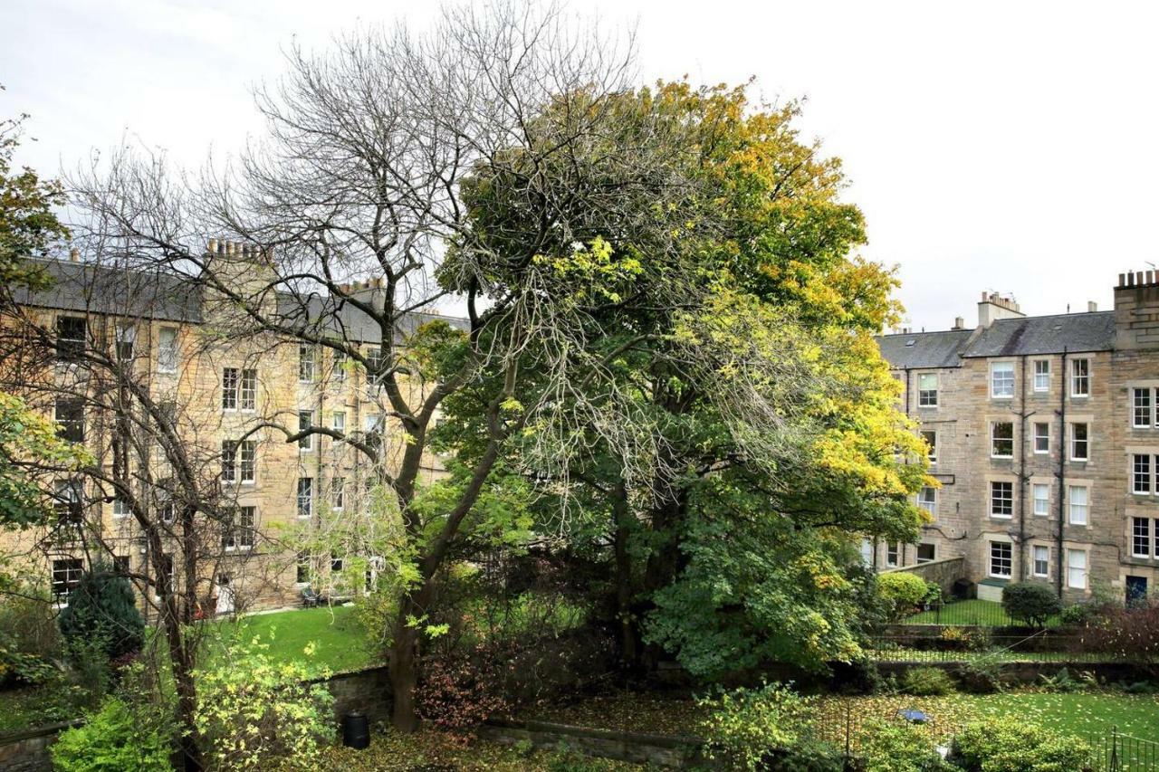 5 Star Beautiful & Vintage, Spacious Apt In Chic Location! Edinburgh Exterior photo